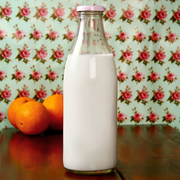 Milk Bottle with Lid 1ltr